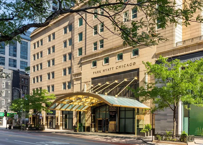 Chicago Hotels for Romantic Getaway