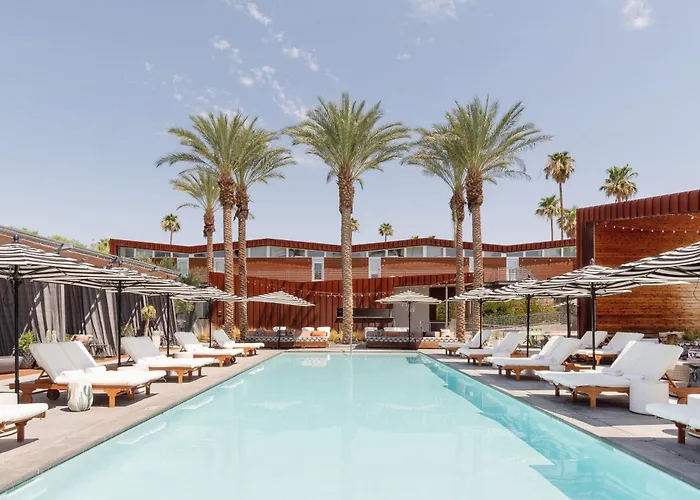 Palm Springs City Center Hotels